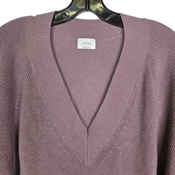 Wilfred wool/ cotton knit V neck pull over - Picture 3 of 5